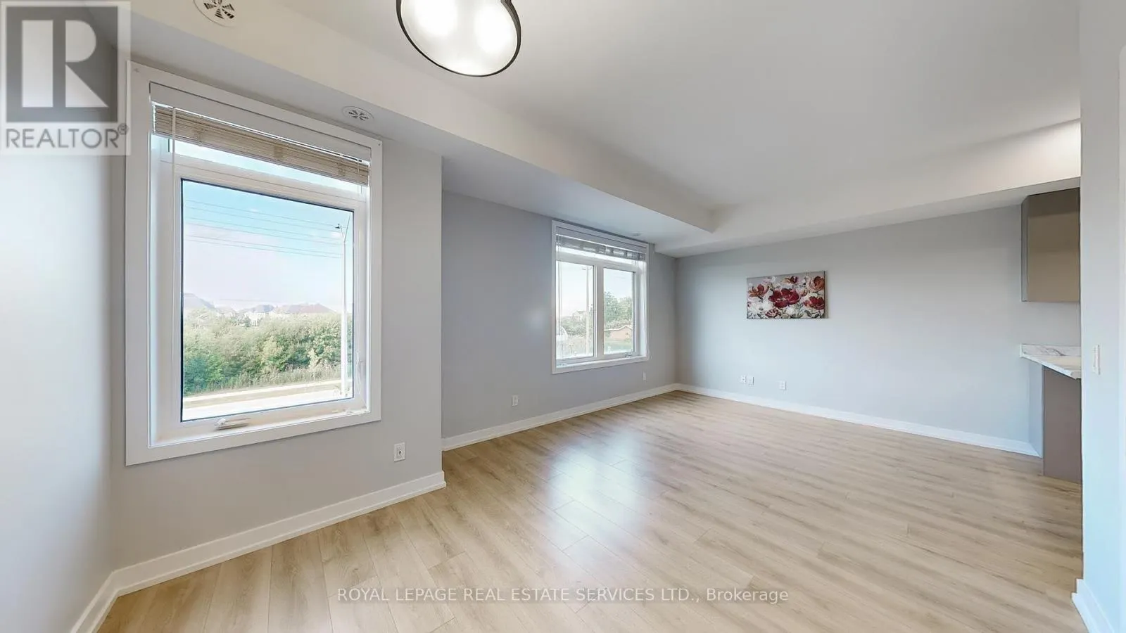 304 - 3058 SIXTH LINE