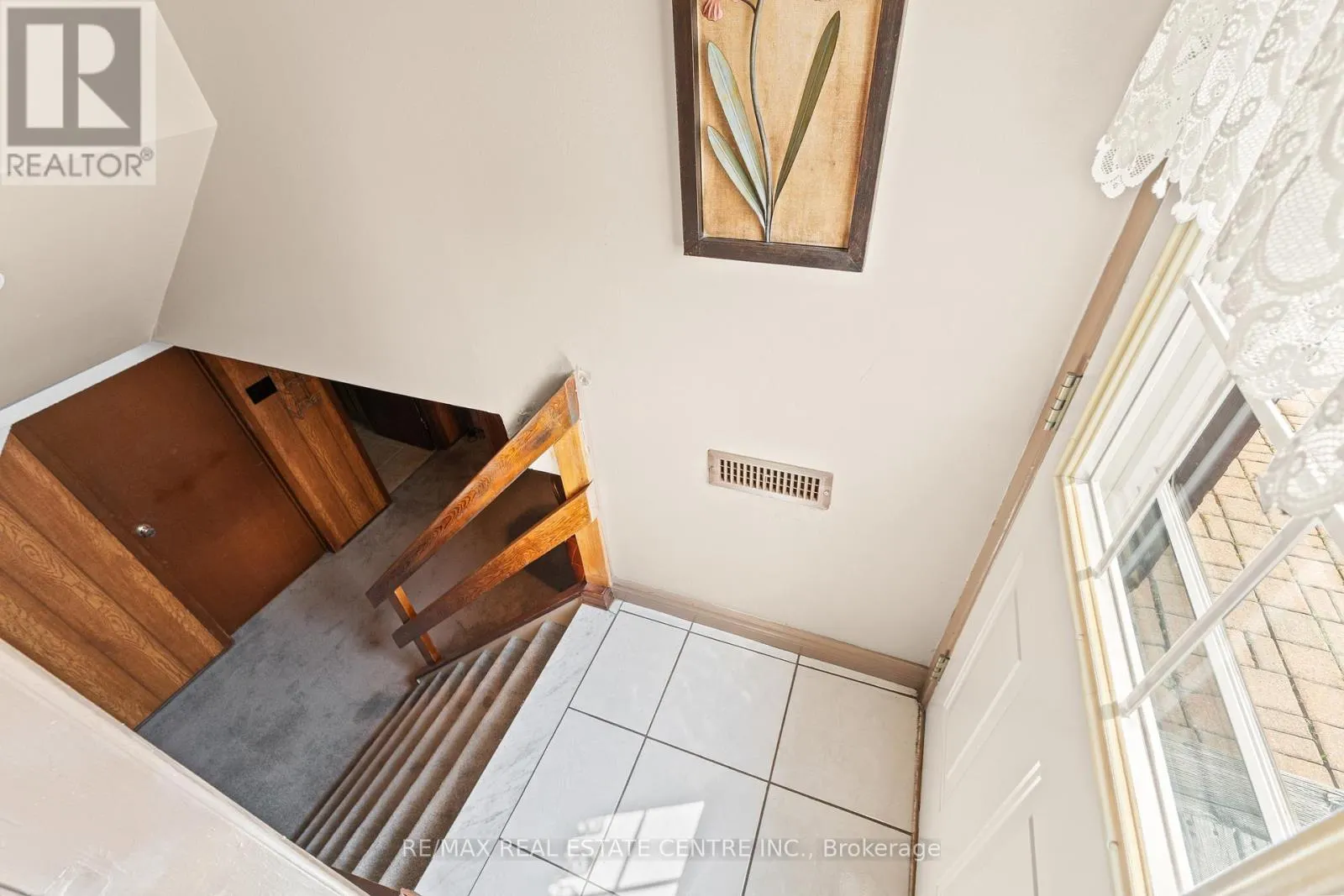 48 MARBLEHEAD CRESCENT