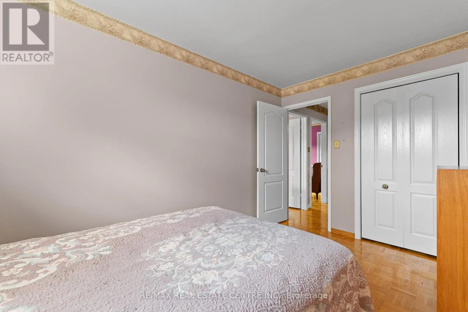 48 MARBLEHEAD CRESCENT