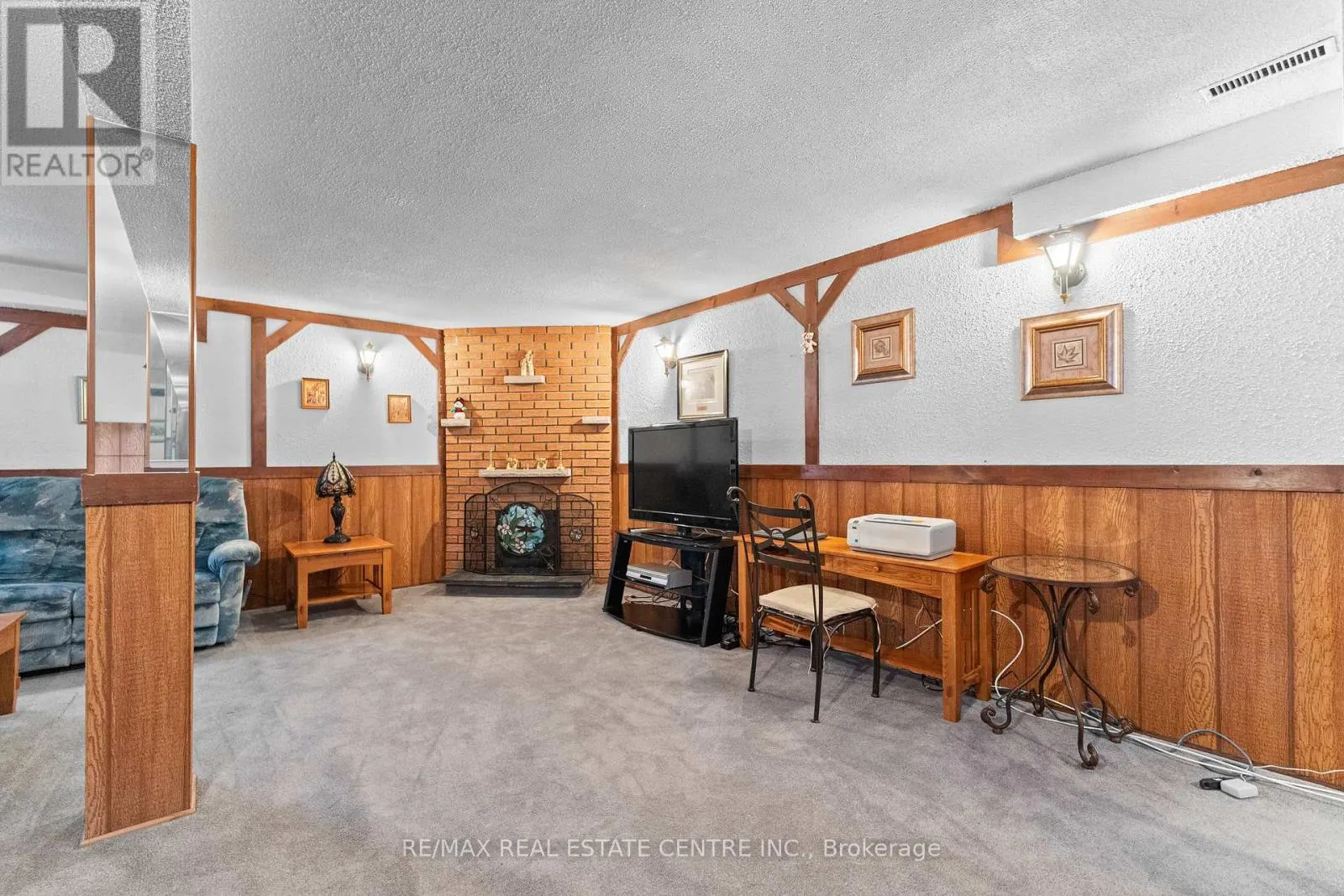 48 MARBLEHEAD CRESCENT