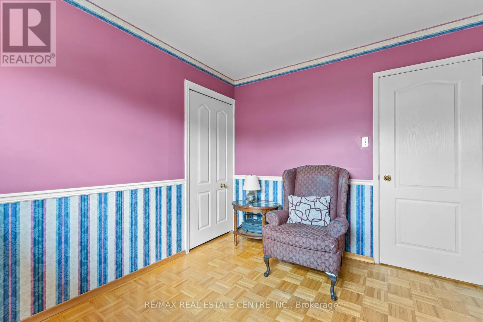 48 MARBLEHEAD CRESCENT