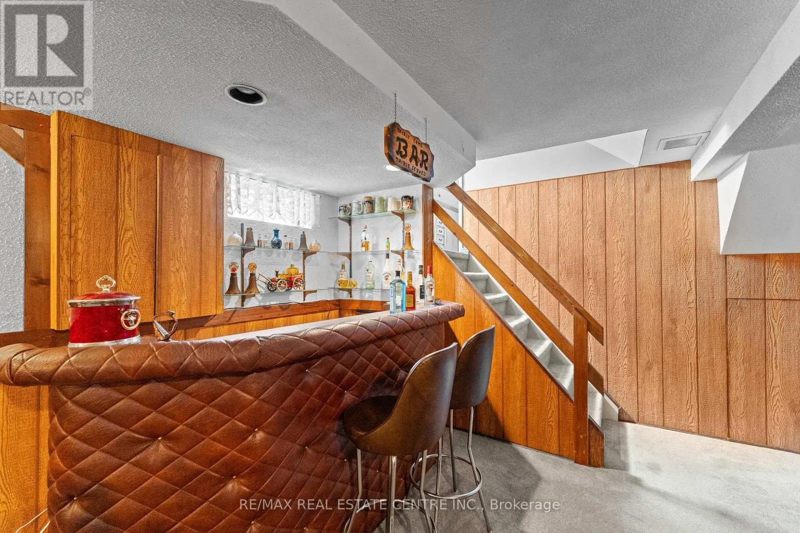 48 MARBLEHEAD CRESCENT