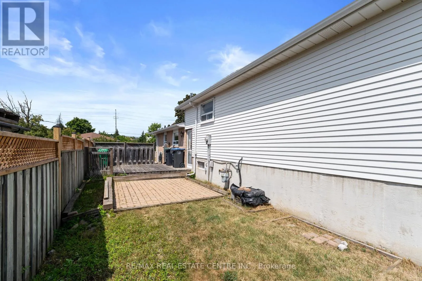 48 MARBLEHEAD CRESCENT