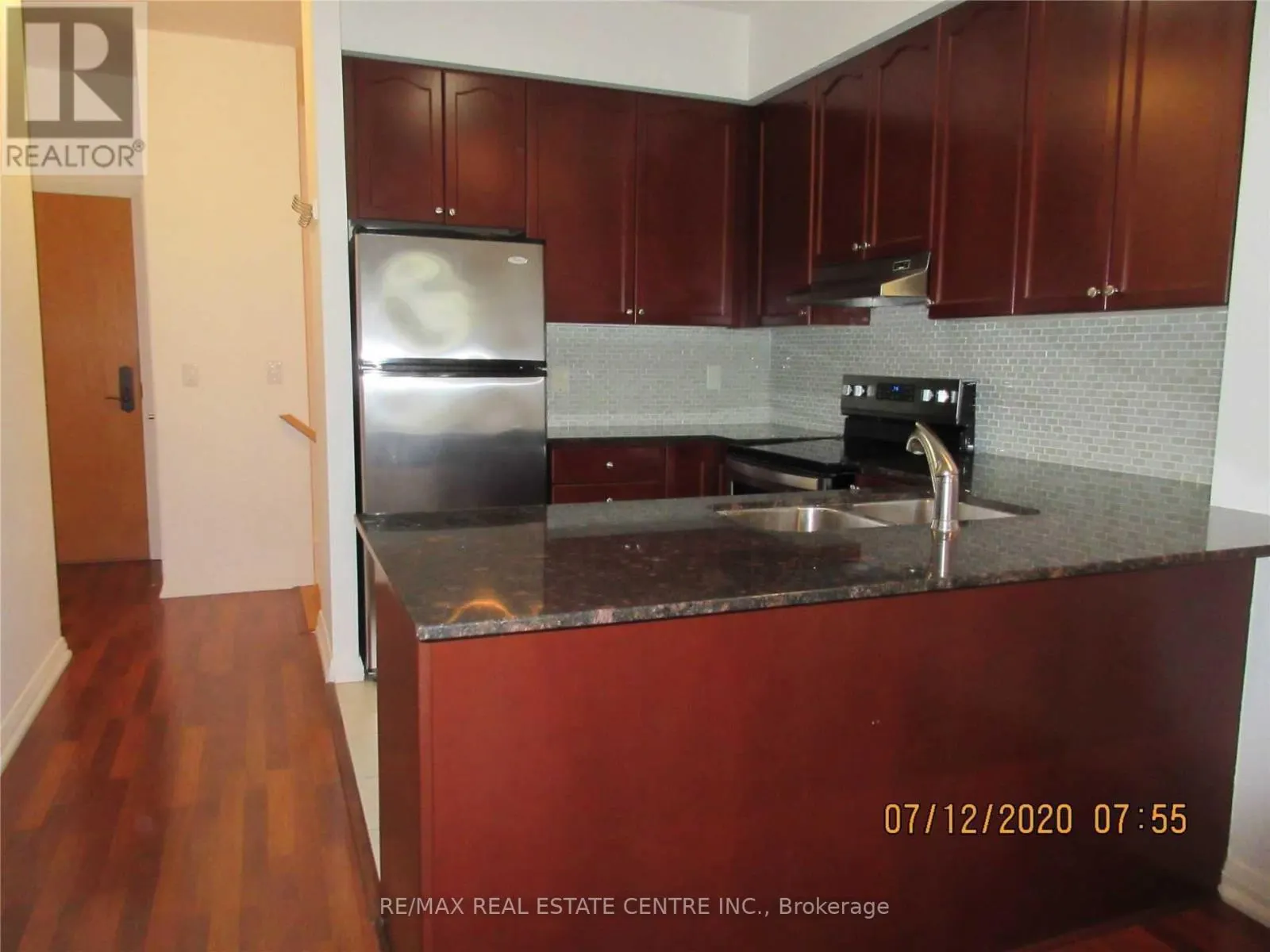 TH#111 - 220 FORUM DRIVE