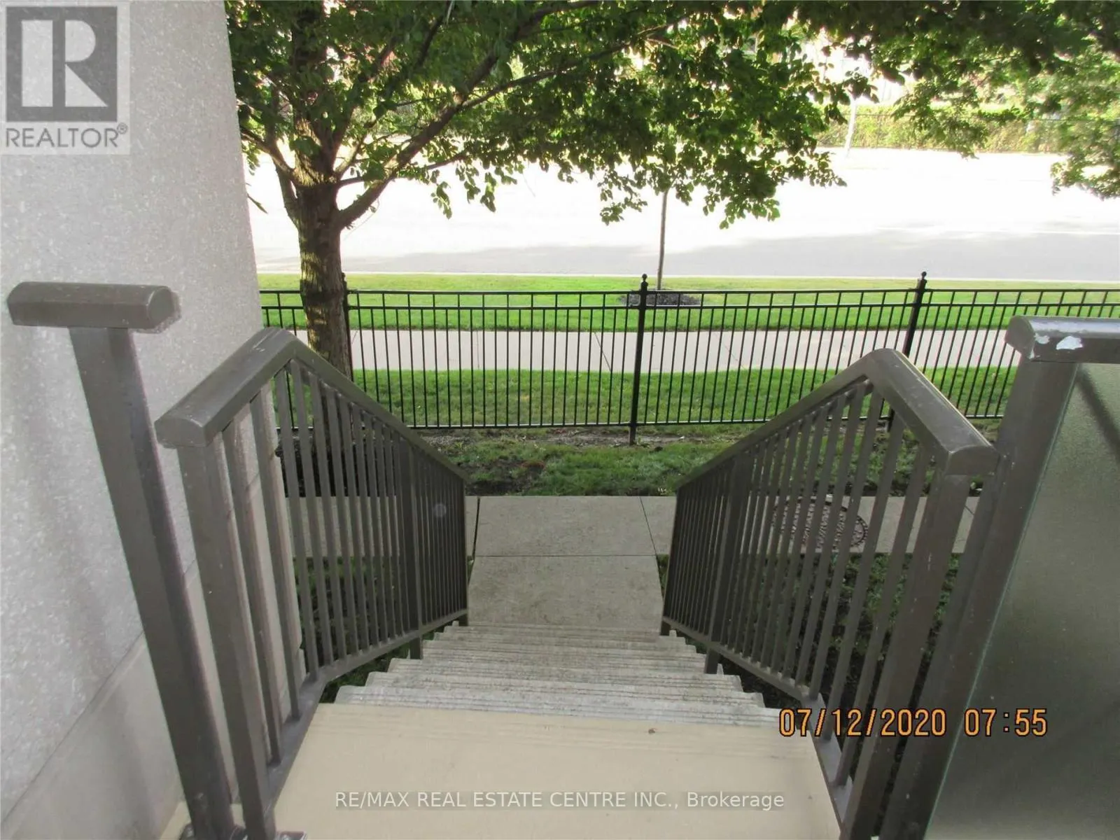 TH#111 - 220 FORUM DRIVE