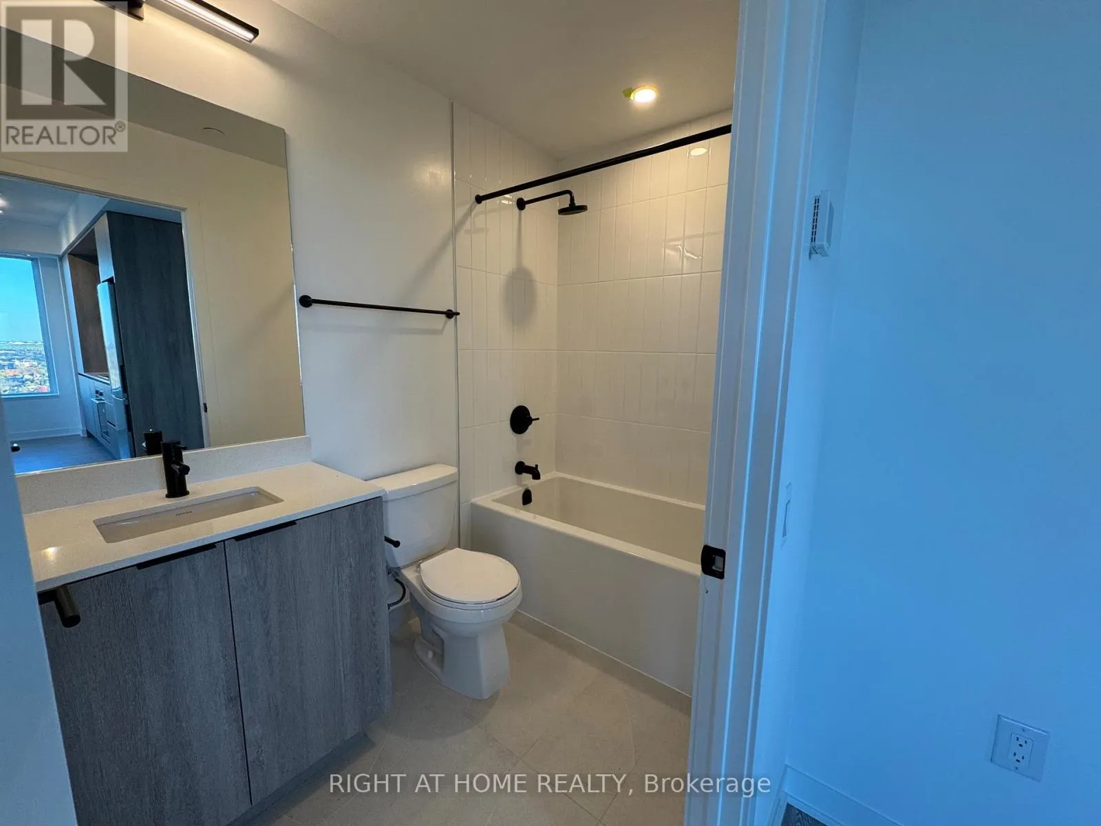 2111 - 2495 EGLINTON AVENUE W