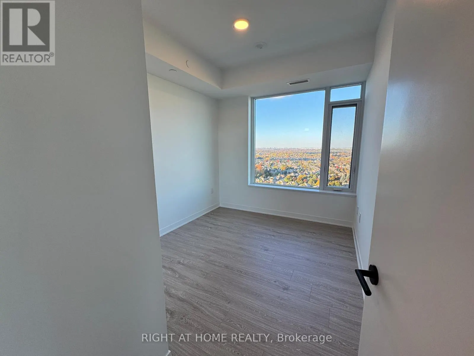 2111 - 2495 EGLINTON AVENUE W