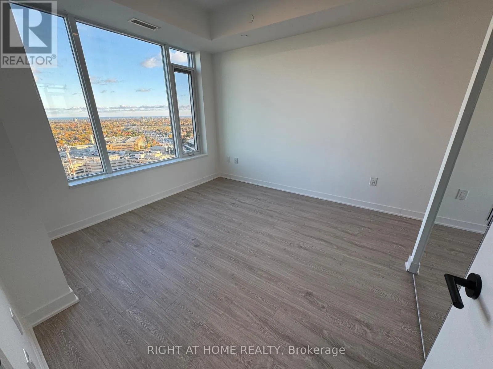 2111 - 2495 EGLINTON AVENUE W