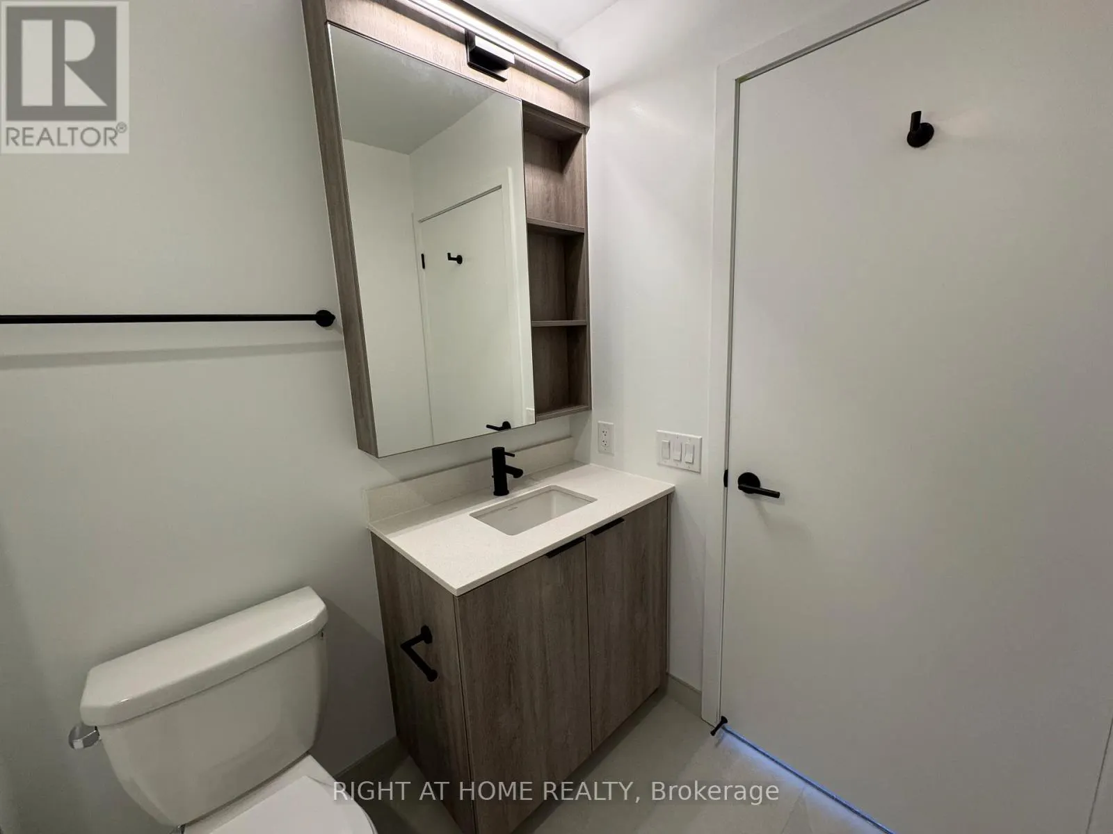 2111 - 2495 EGLINTON AVENUE W