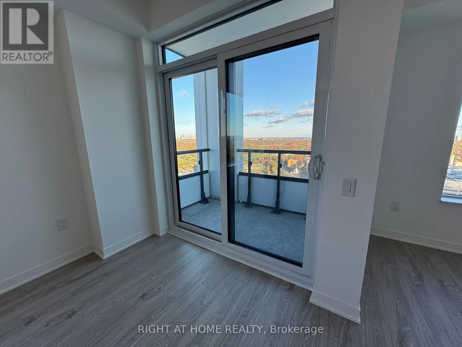 2111 - 2495 EGLINTON AVENUE W