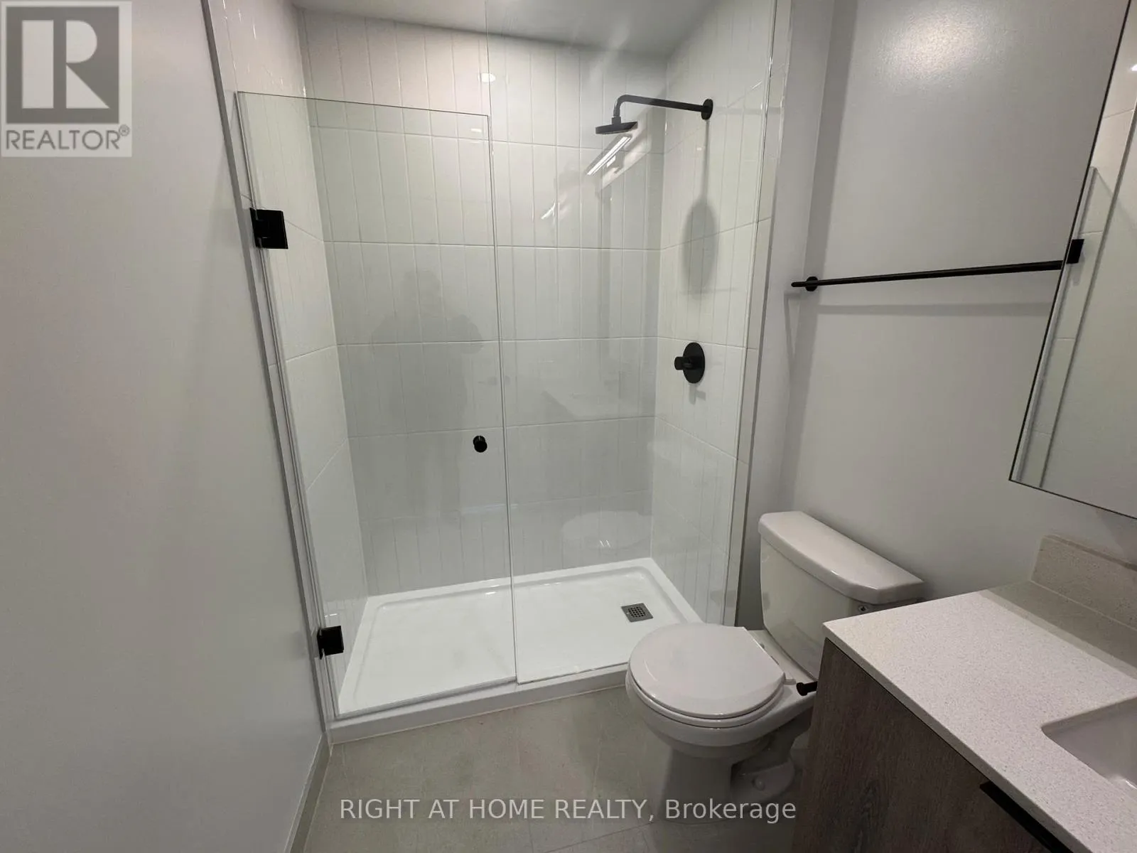 2111 - 2495 EGLINTON AVENUE W