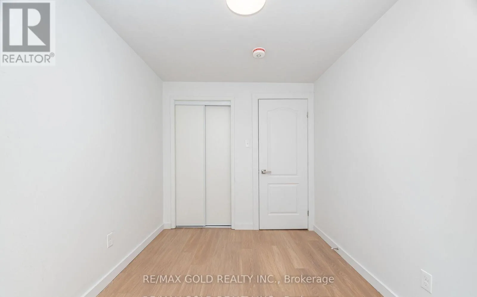 3309 JOLLIFFE AVENUE