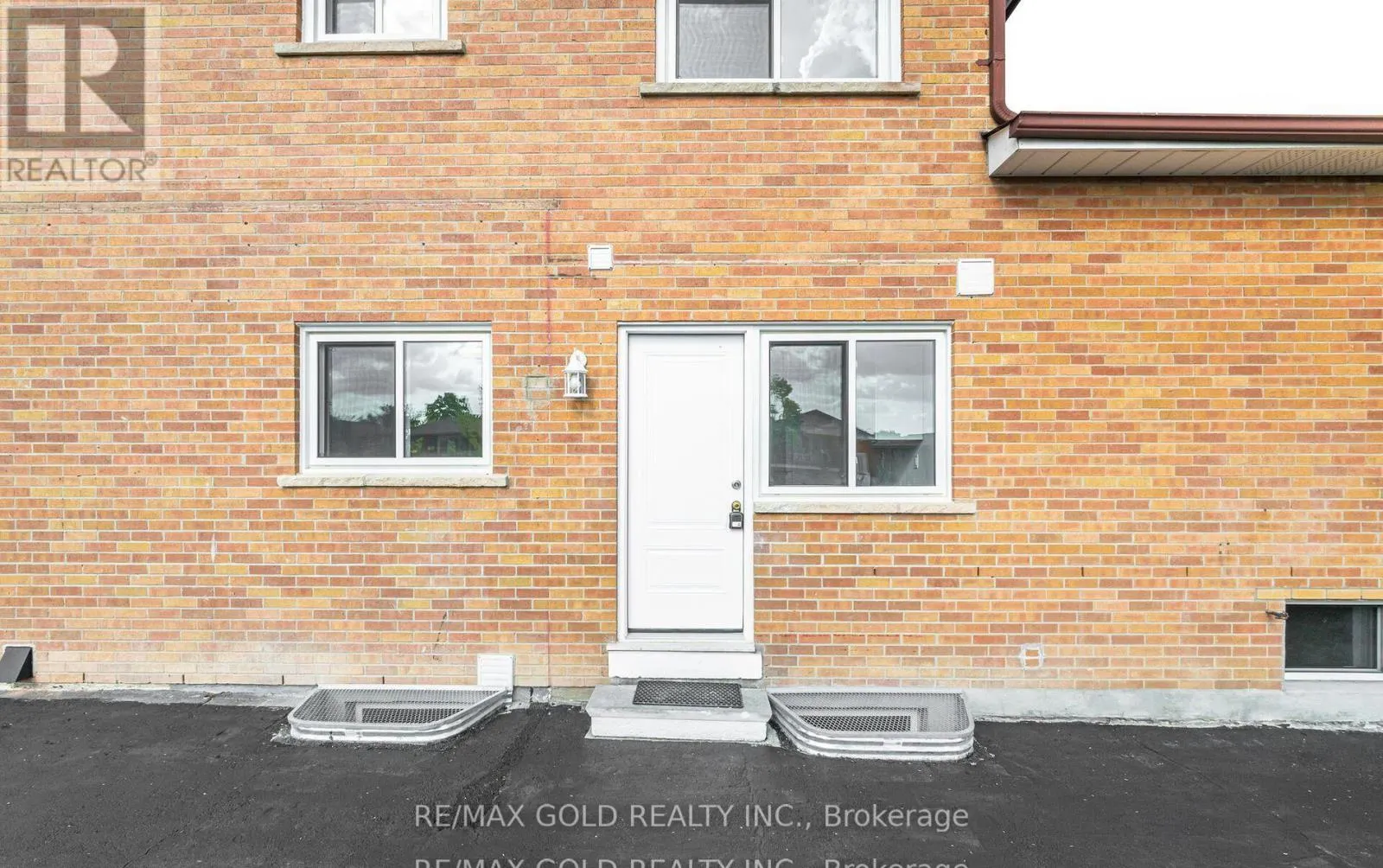 3309 JOLLIFFE AVENUE