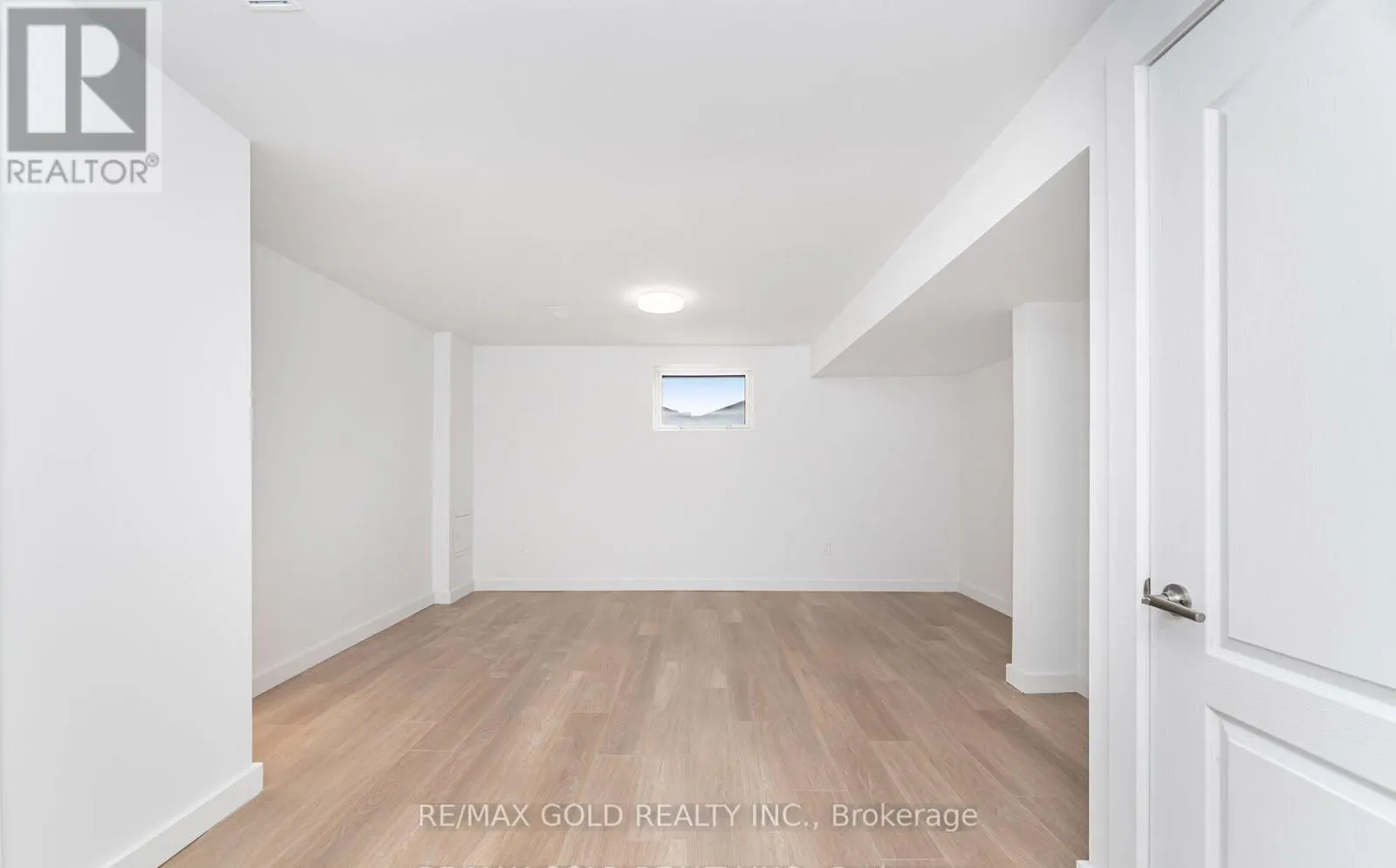 3309 JOLLIFFE AVENUE