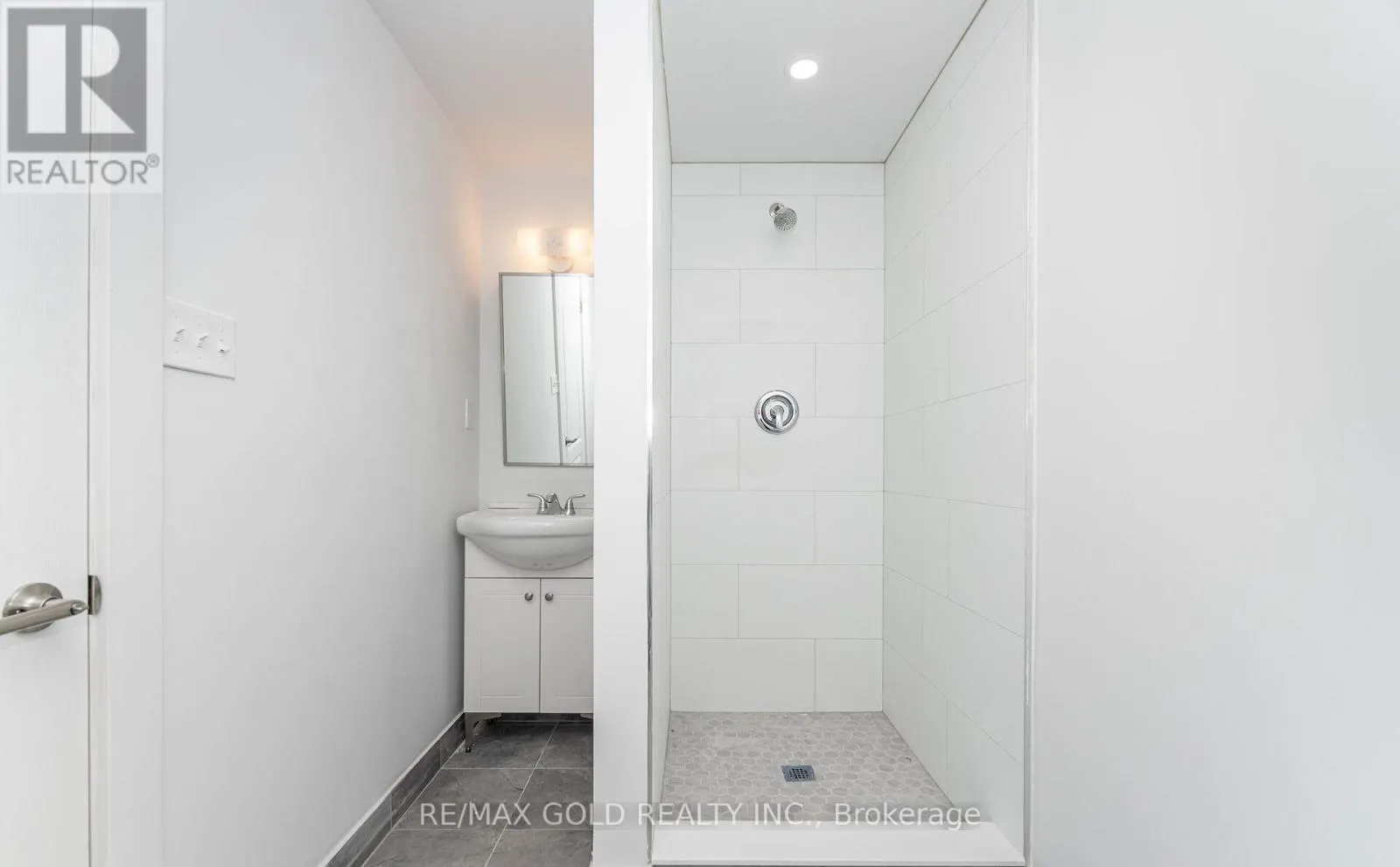 3309 JOLLIFFE AVENUE