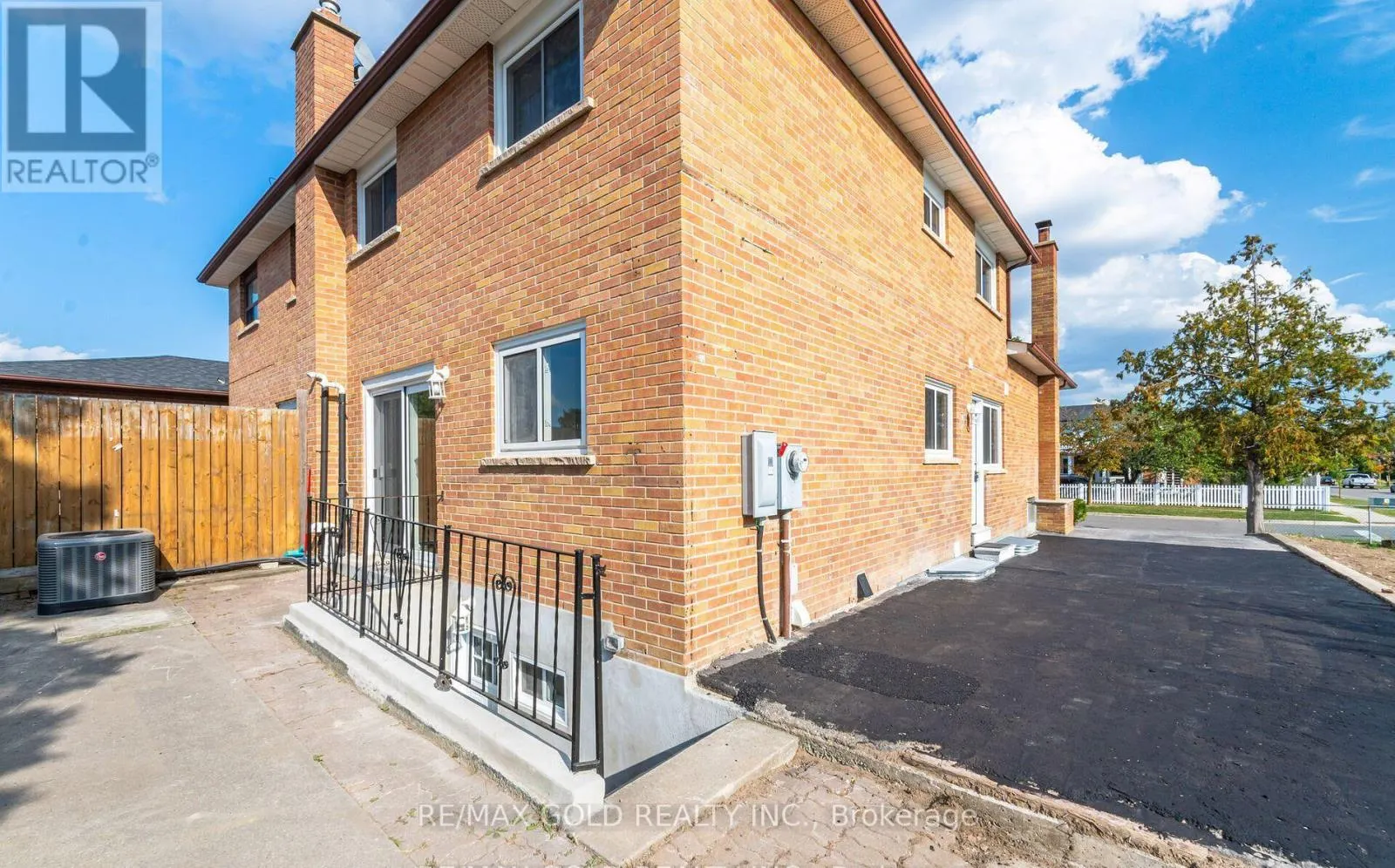 3309 JOLLIFFE AVENUE