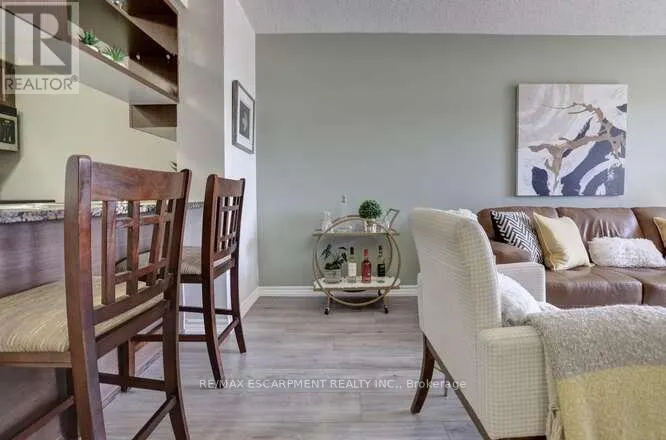 202 - 2391 CENTRAL PARK DRIVE