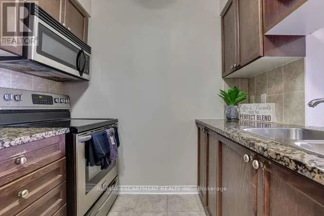 202 - 2391 CENTRAL PARK DRIVE