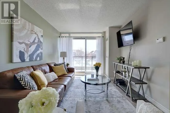 202 - 2391 CENTRAL PARK DRIVE