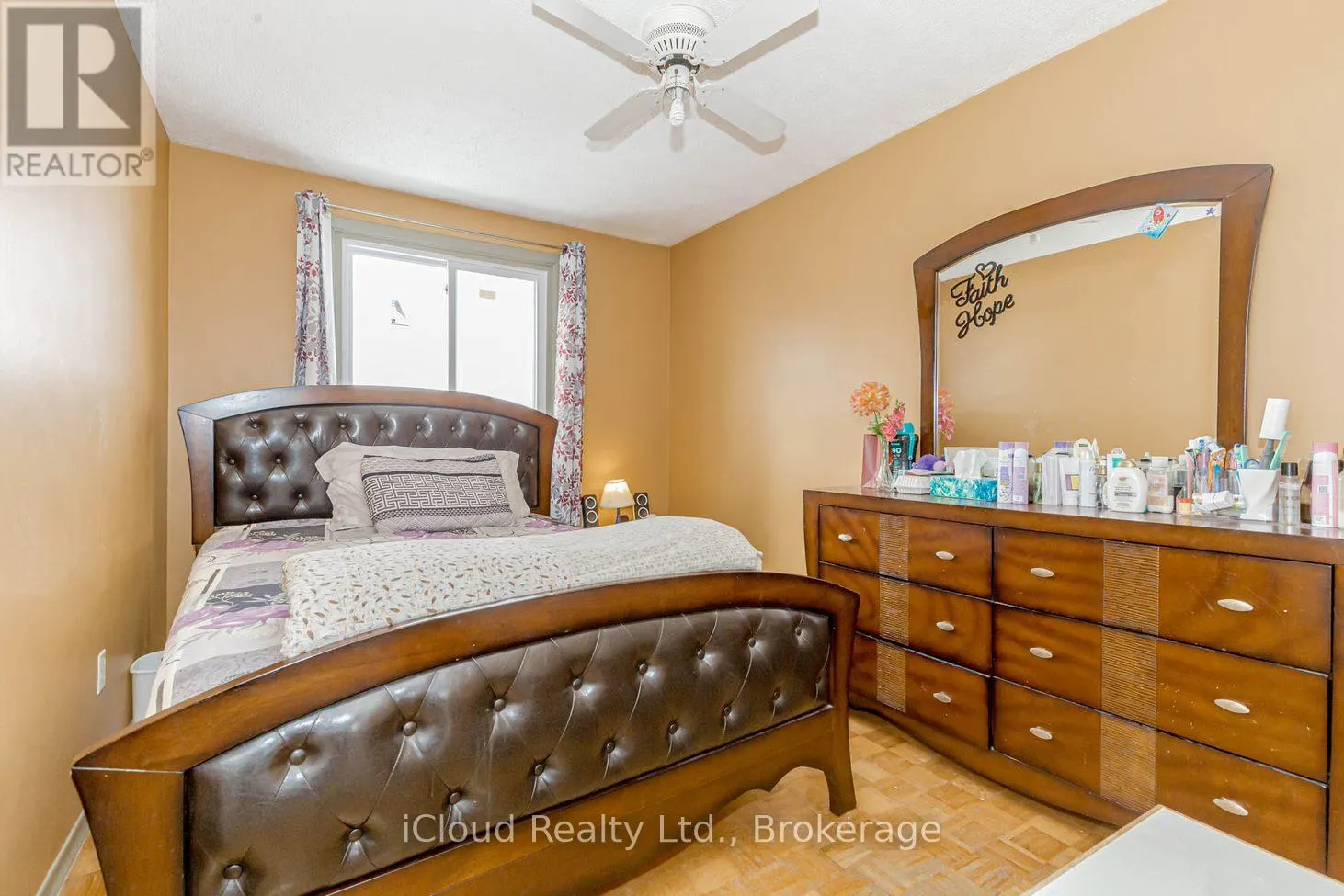 UNIT 1 - 7406 DARCEL AVENUE E