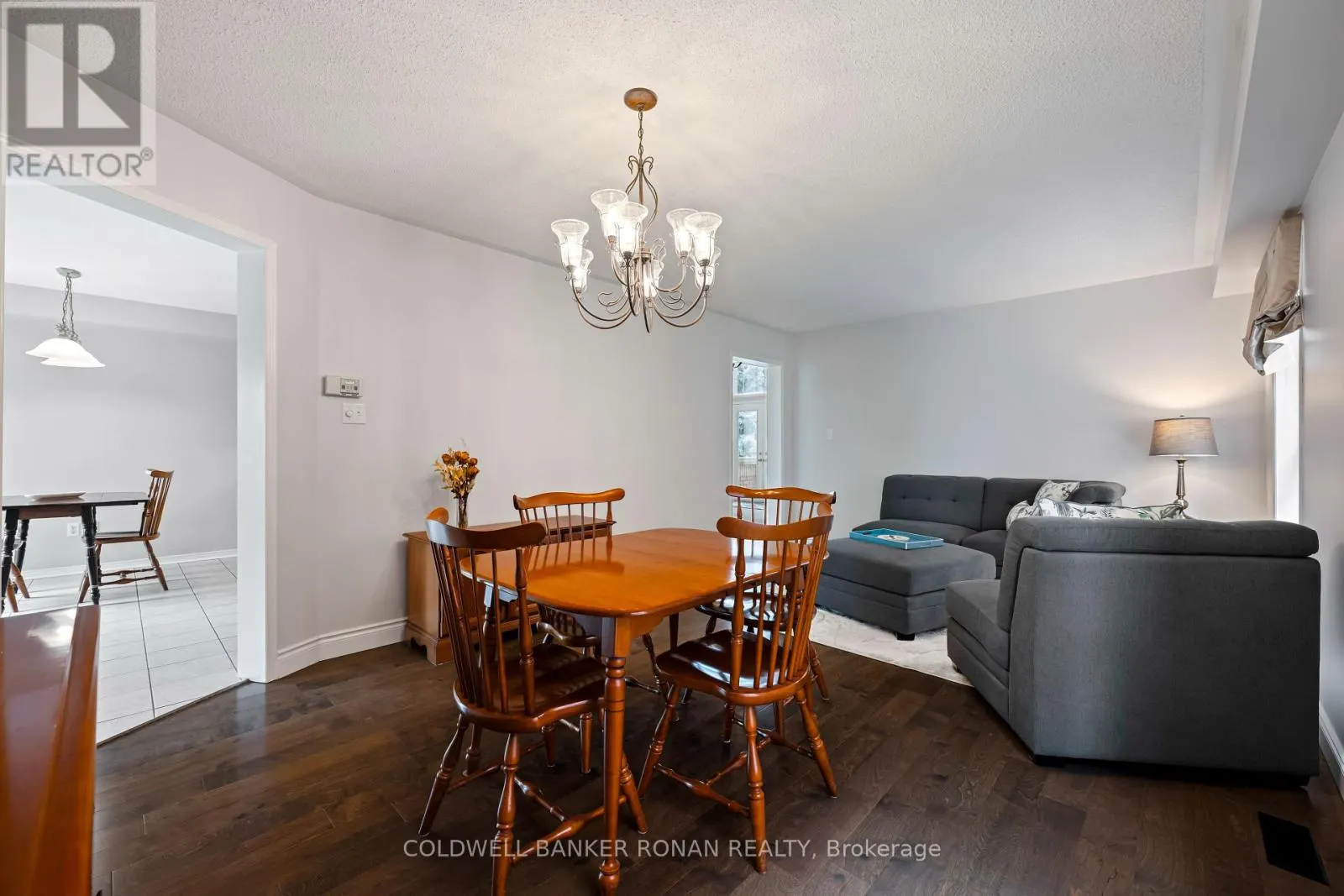 44 BACCARAT CRESCENT