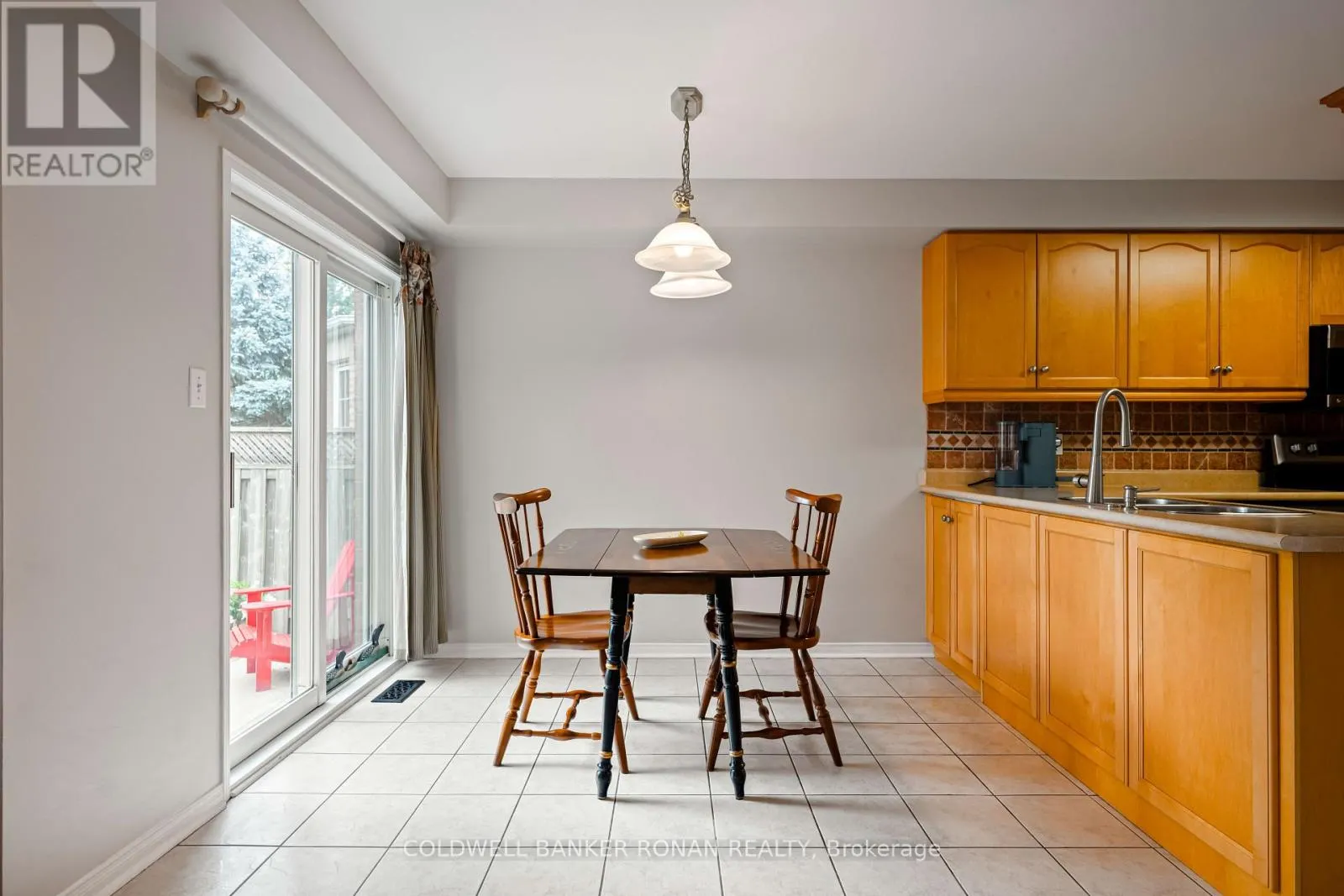 44 BACCARAT CRESCENT