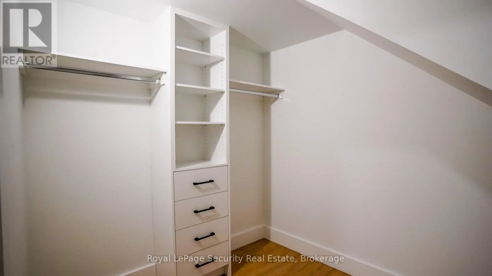 LOWER LEVEL - 70 CHAMBERLAIN AVENUE