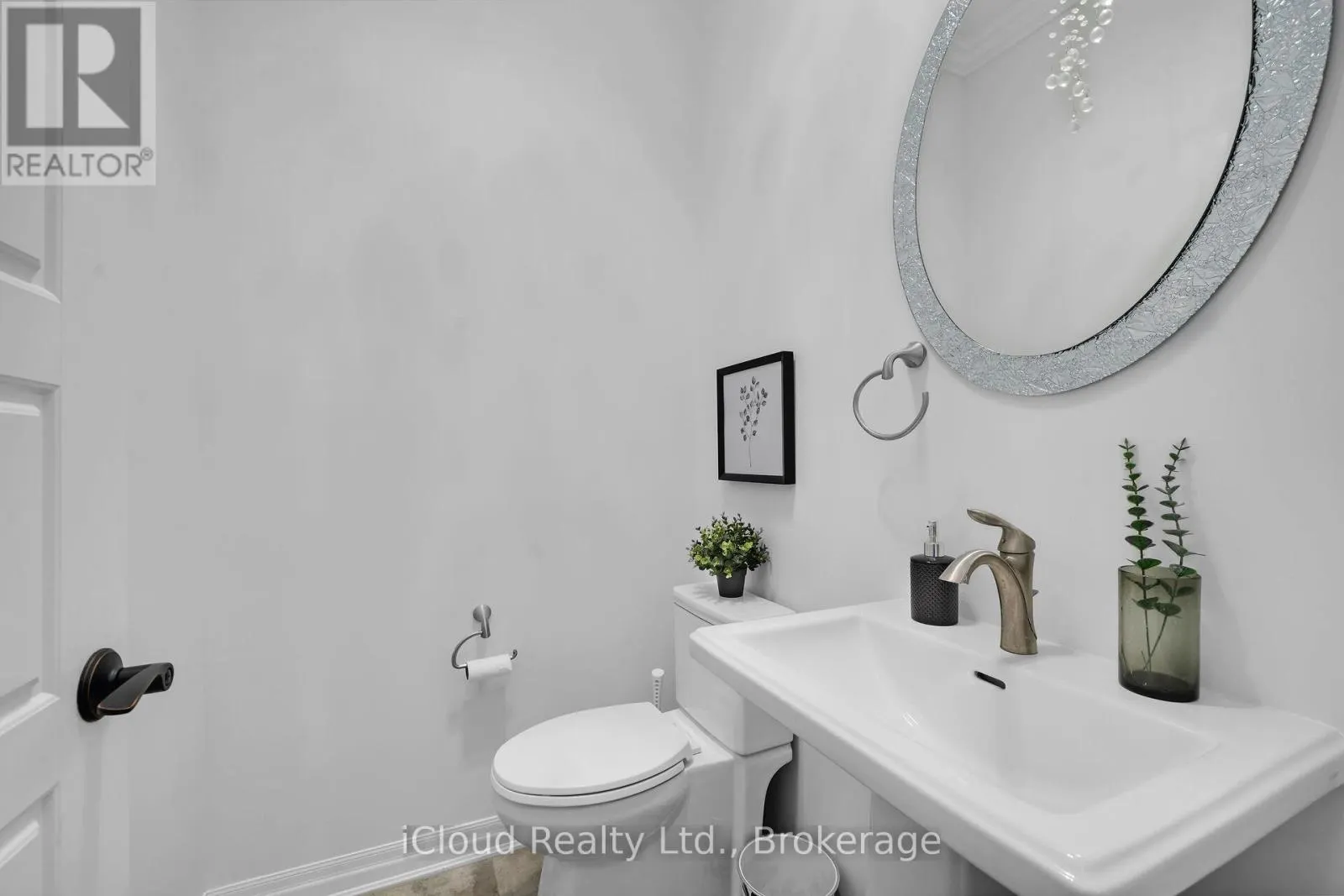 142 - 1000 ASLETON BOULEVARD