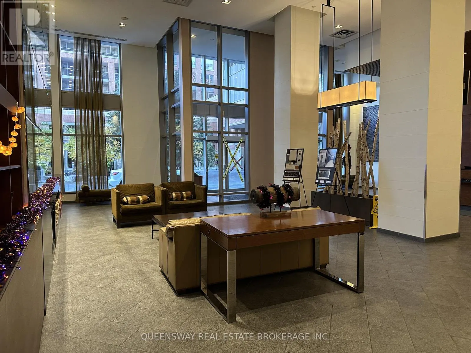 1507 - 4090 LIVING ARTS DRIVE