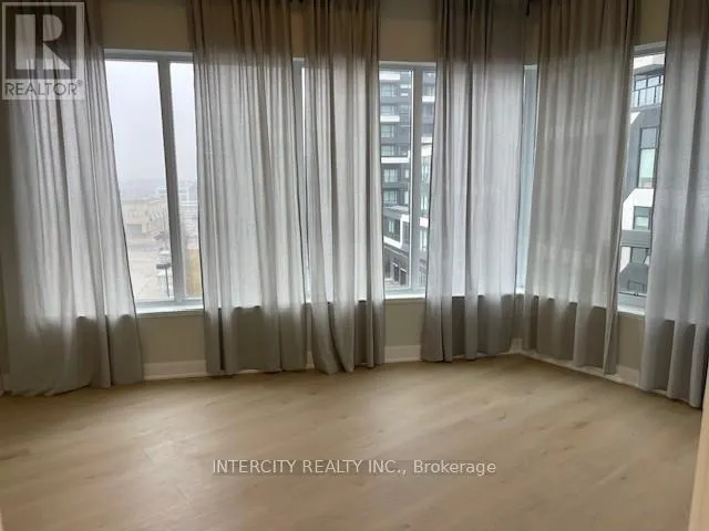 409 - 297 OAK WALK DRIVE