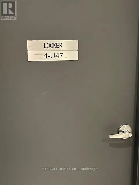 409 - 297 OAK WALK DRIVE