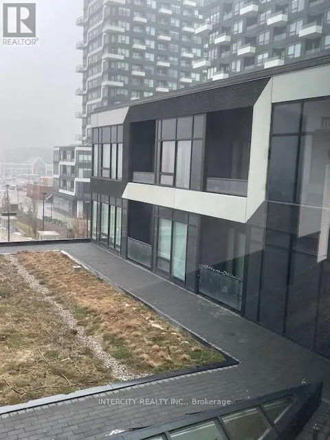 409 - 297 OAK WALK DRIVE