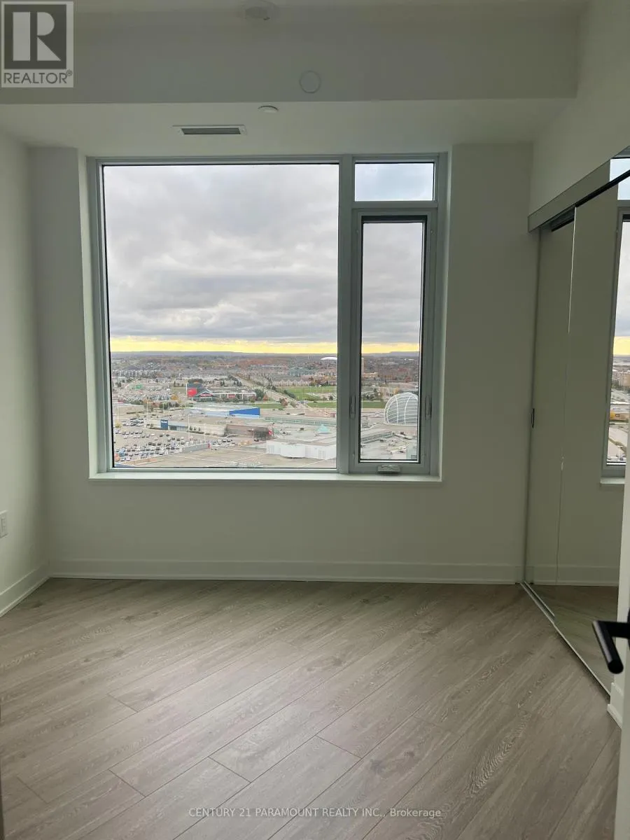 2206 - 2495 EGLINTON AVENUE W