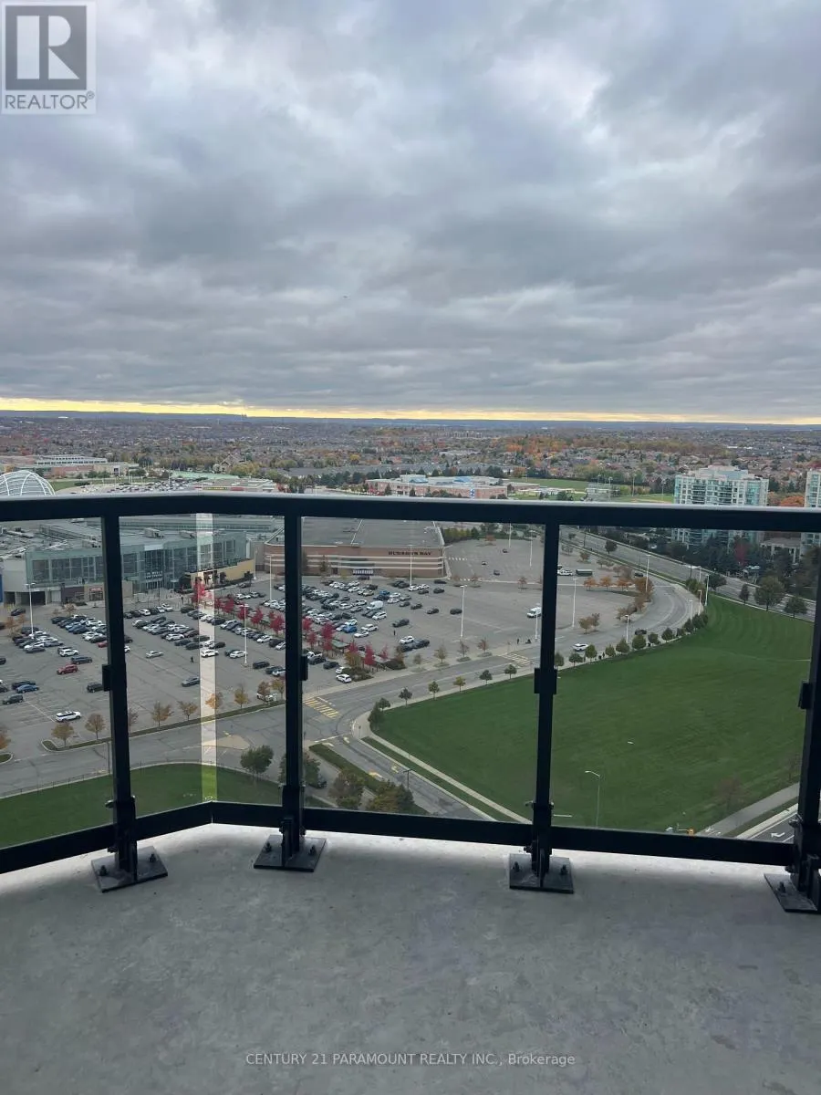 2206 - 2495 EGLINTON AVENUE W