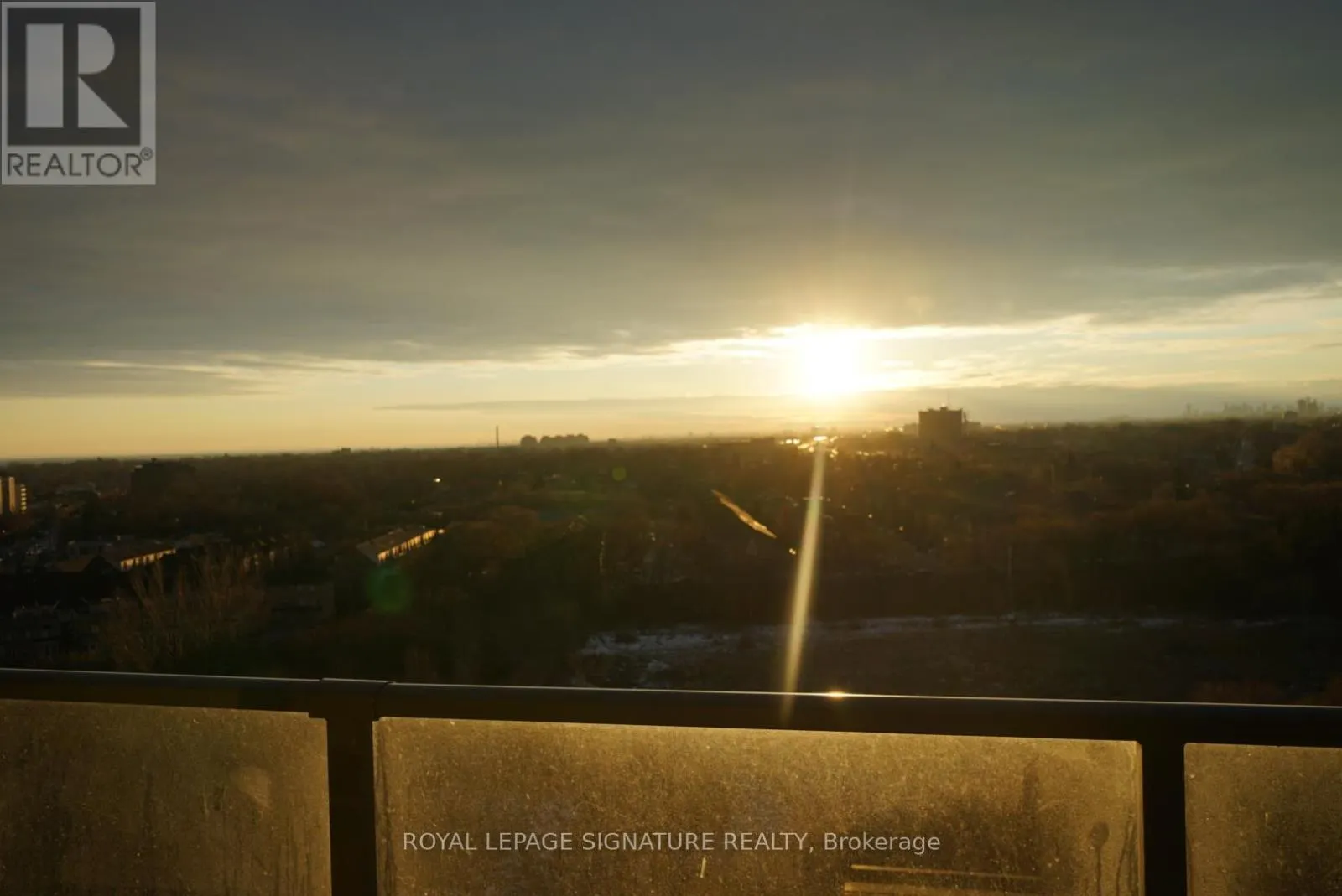 1104 - 36 PARK LAWN ROAD