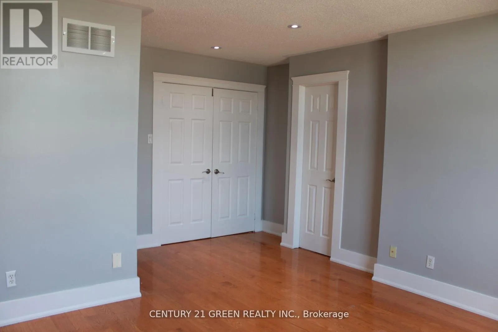 7306 ALDERCREST DRIVE