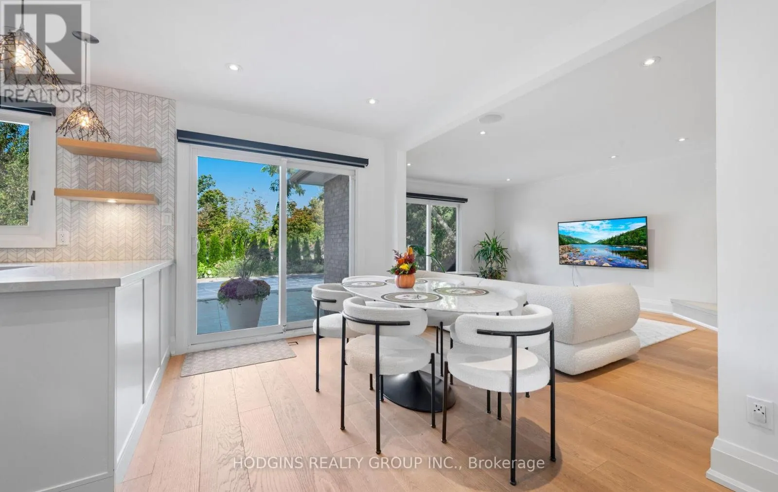 1726 SHERWOOD FORREST CIRCLE