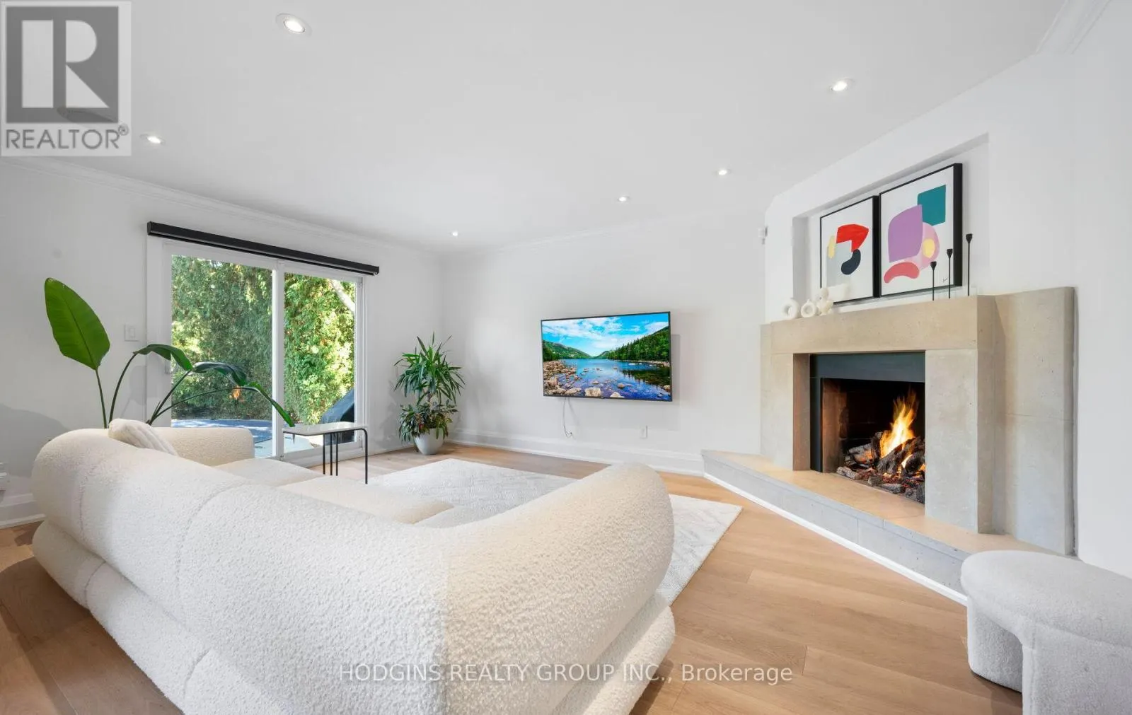 1726 SHERWOOD FORREST CIRCLE