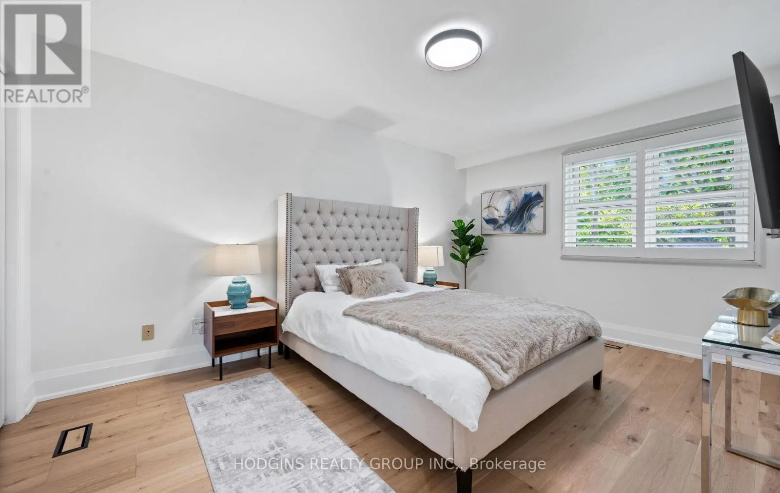 1726 SHERWOOD FORREST CIRCLE