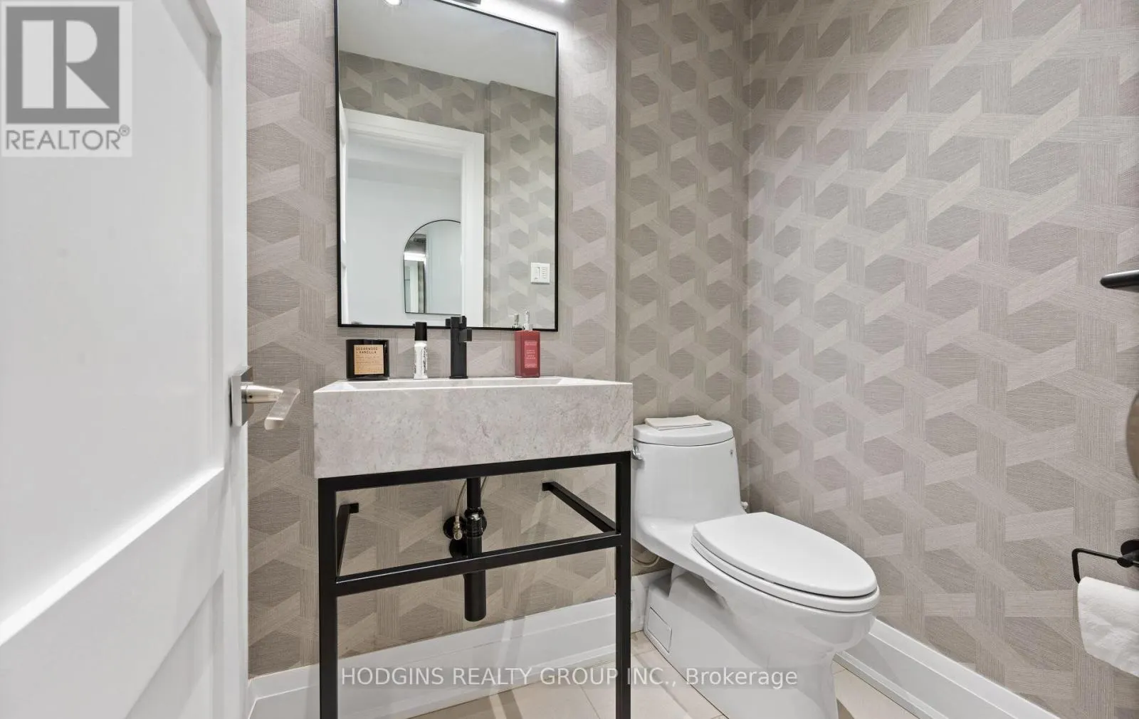 1726 SHERWOOD FORREST CIRCLE