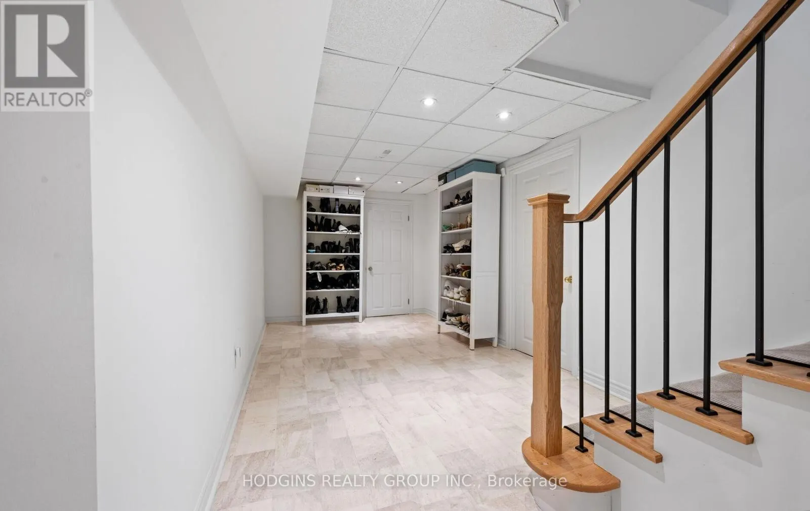 1726 SHERWOOD FORREST CIRCLE