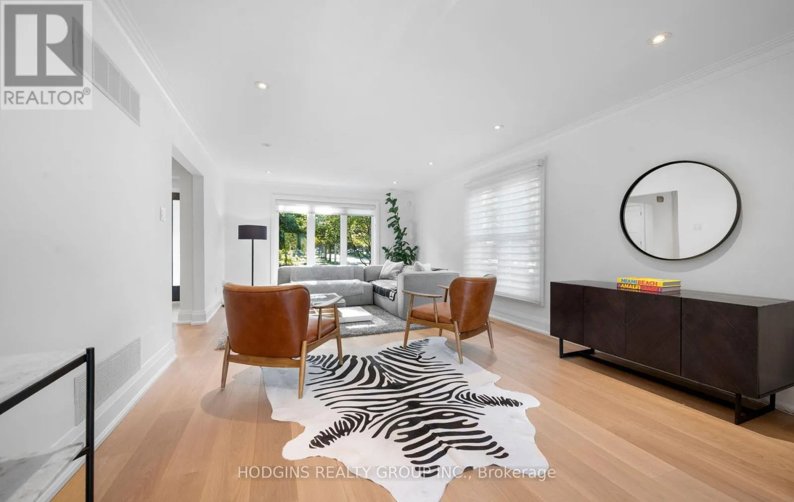 1726 SHERWOOD FORREST CIRCLE