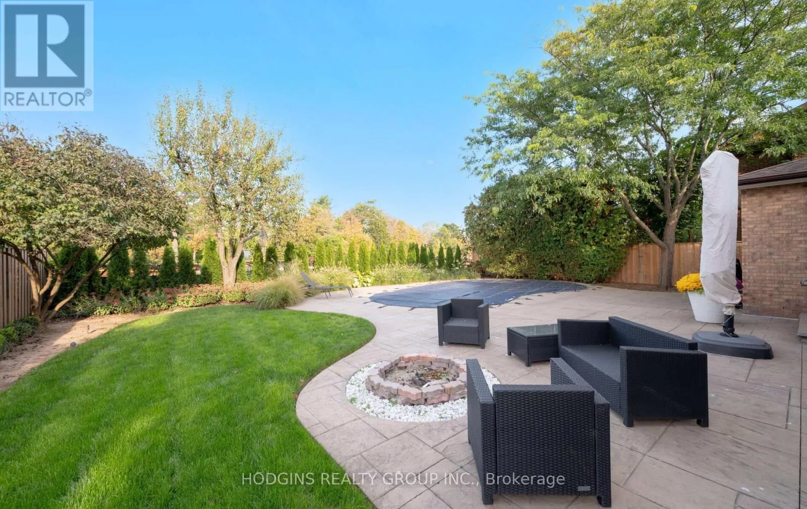 1726 SHERWOOD FORREST CIRCLE