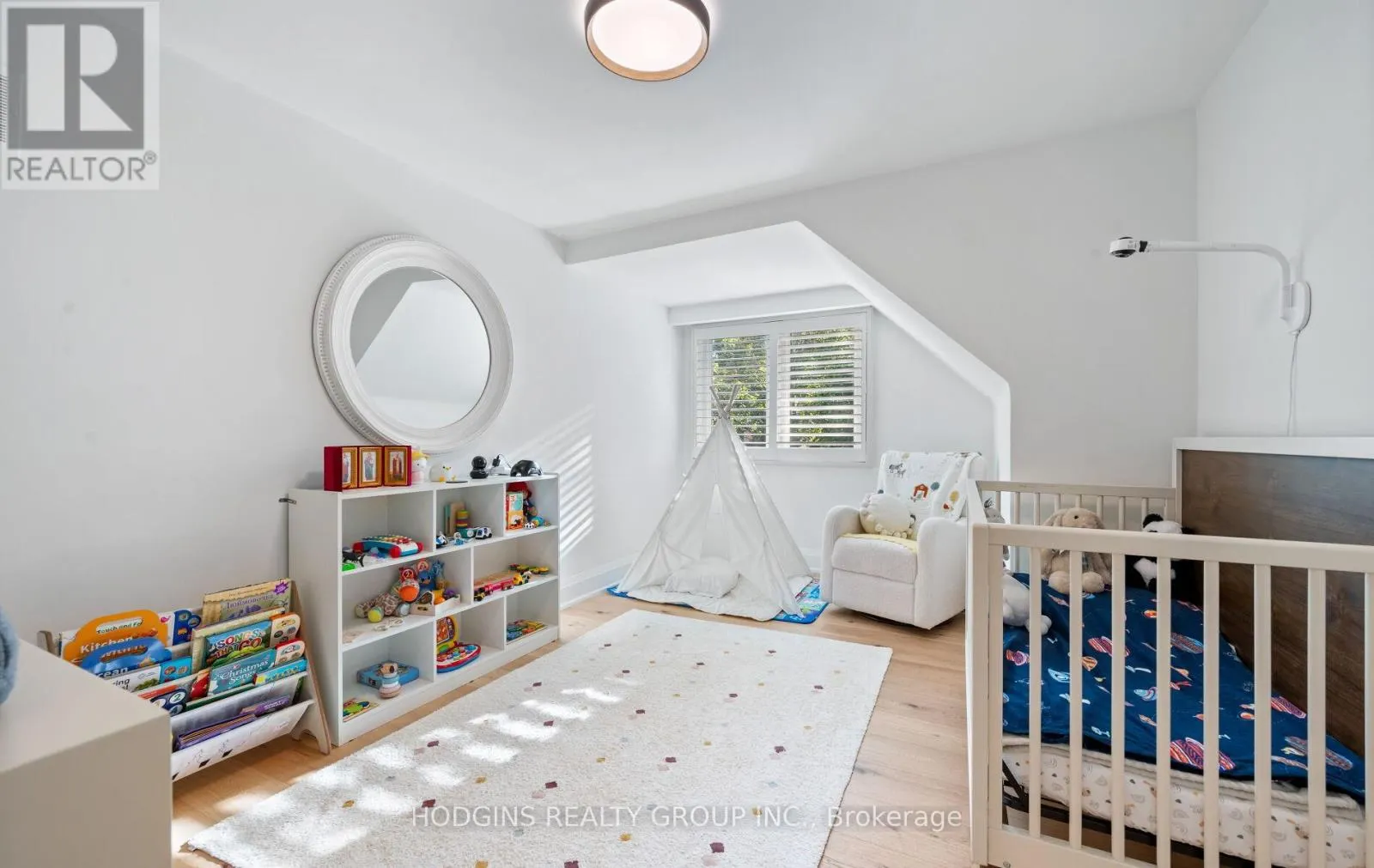 1726 SHERWOOD FORREST CIRCLE