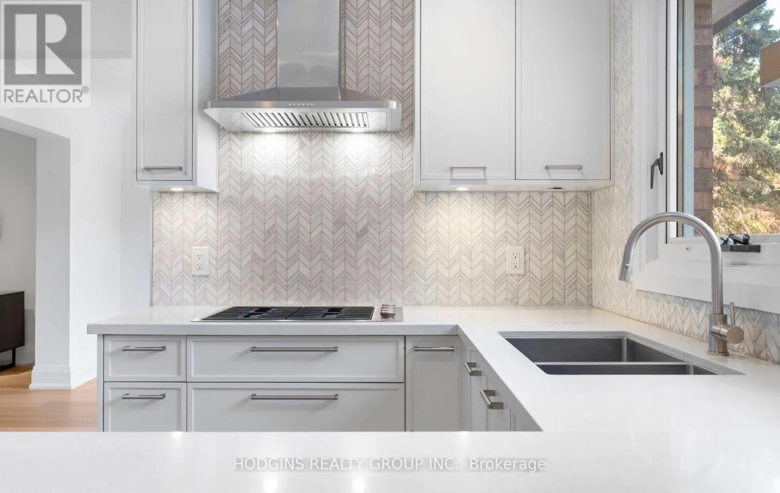 1726 SHERWOOD FORREST CIRCLE