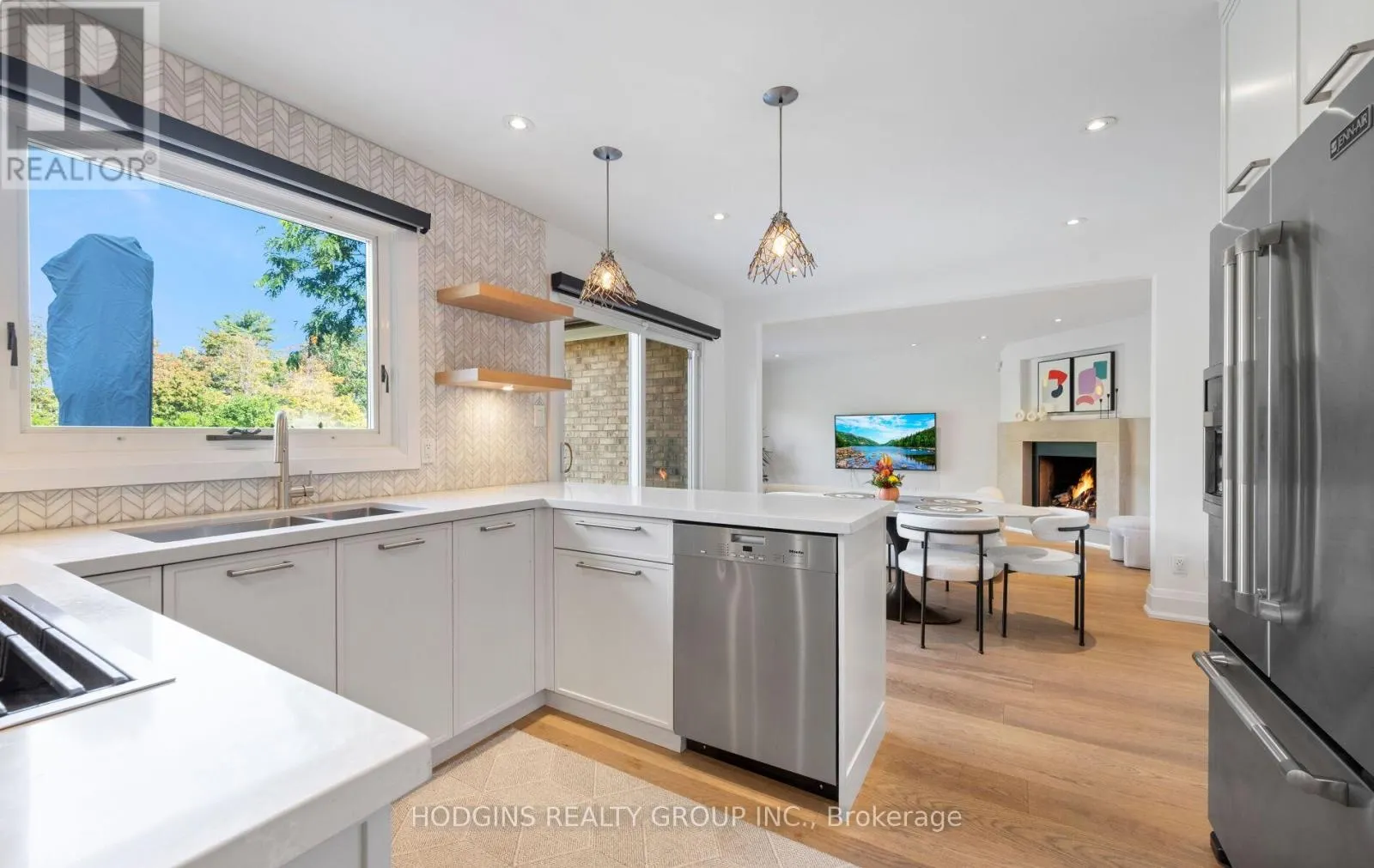 1726 SHERWOOD FORREST CIRCLE