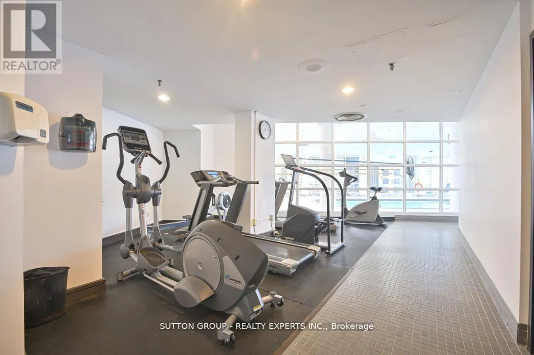 713 - 35 TRAILWOOD DRIVE