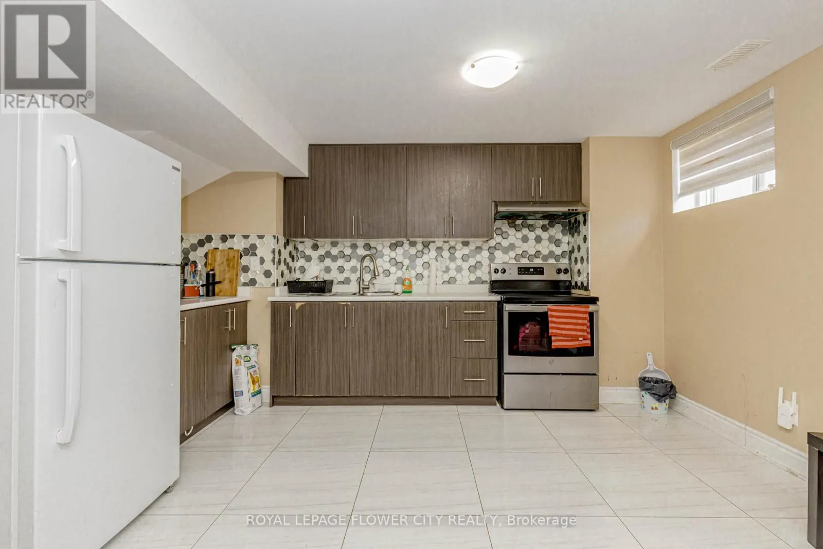 49 SQUIRE ELLIS DRIVE