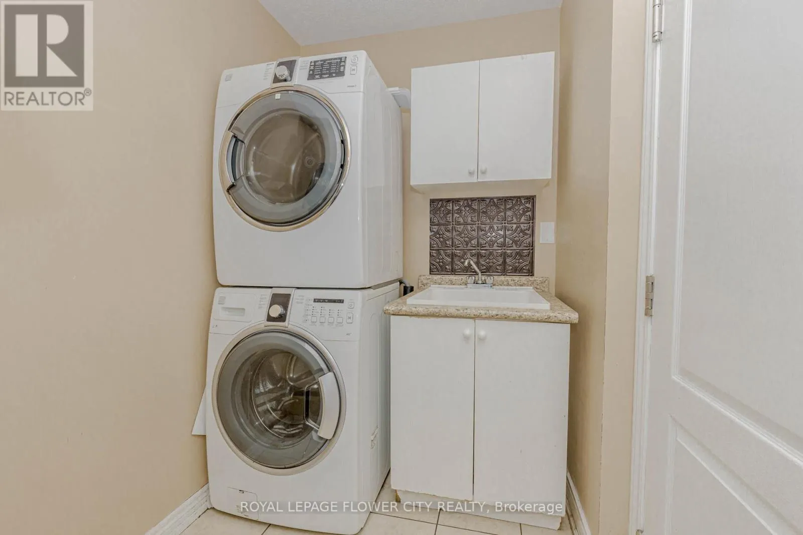 49 SQUIRE ELLIS DRIVE