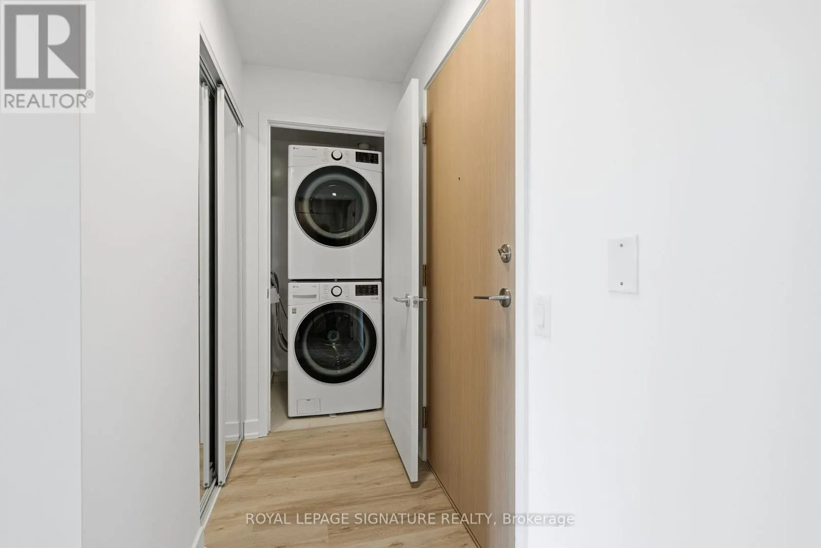 311 - 395 SQUARE ONE DRIVE